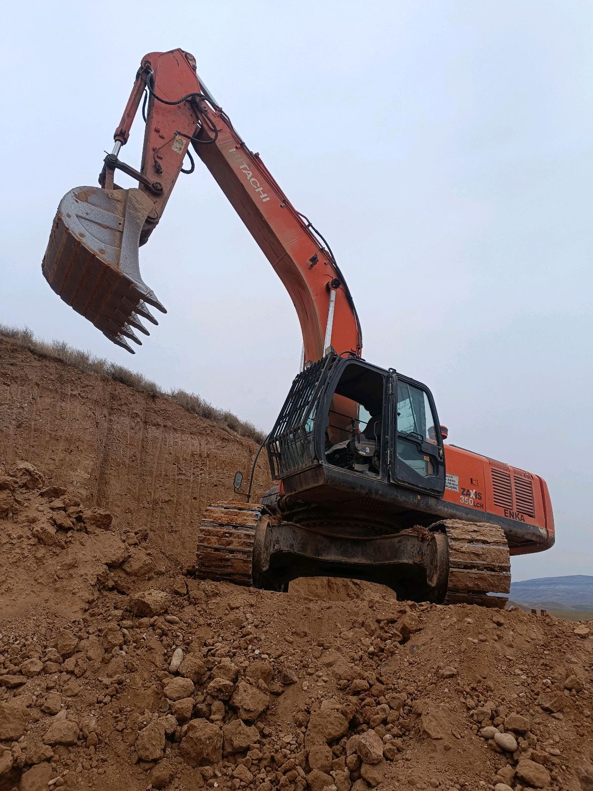 Hitachi 350 zx görseli