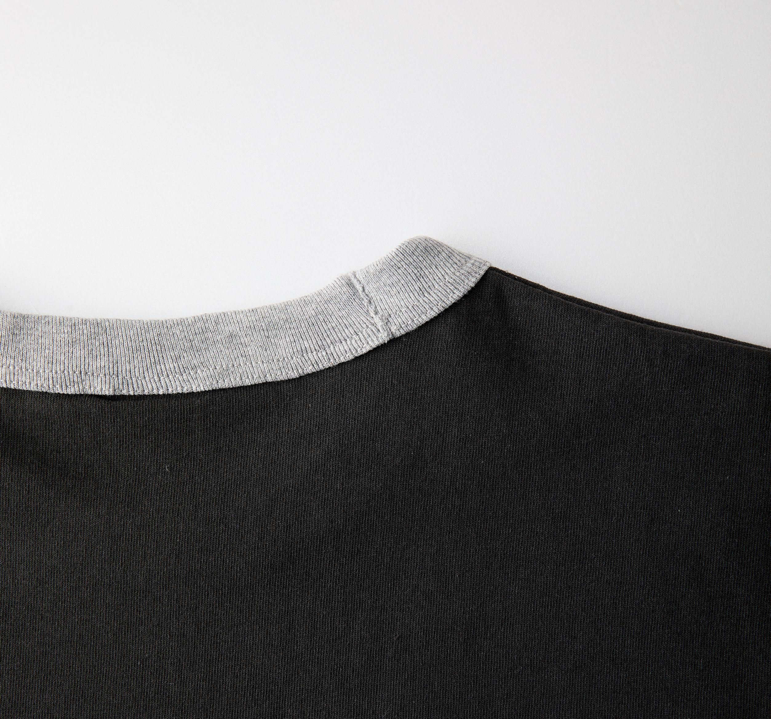 MAD TOMMY【STITCHED】 ホワイト embroidery