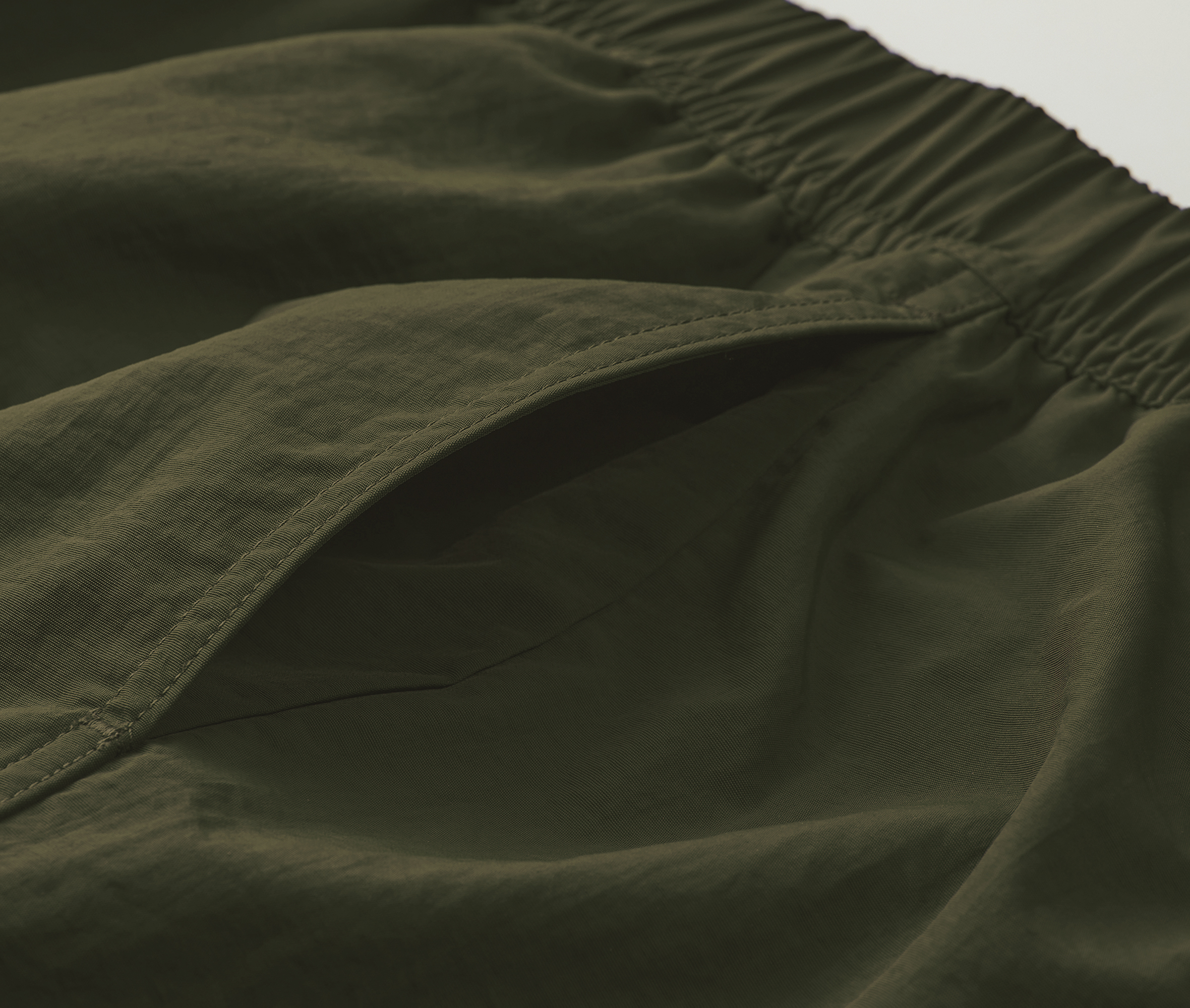 MAD TOMMY【STITCHED】 ホワイト embroidery