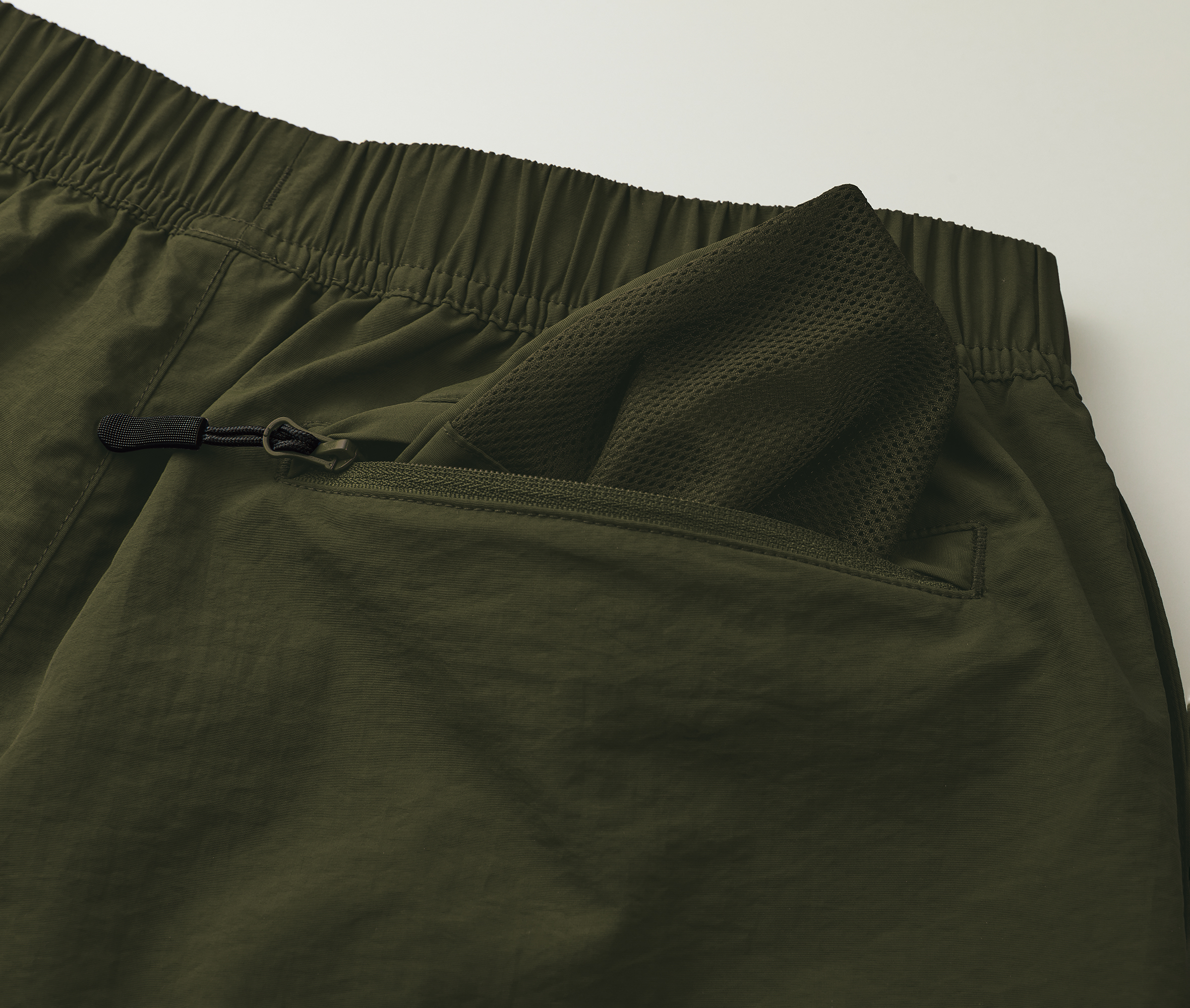 MAD TOMMY【STITCHED】 ホワイト embroidery