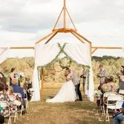 Winding Creek Wedding Barn logo