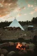 Rising Moon Ranch logo