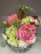 Ela Flowers logo