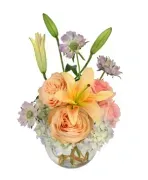 Lulas Floral and Gifts logo