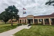 Platteville Elementary School logo