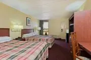 Knights Inn Brenham image 3