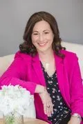 Weddings & Events By Ruth logo