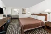 Knights Inn Slaton image 3
