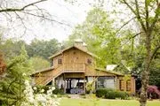 Chapel Hill Carriage House image 4
