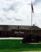 Twin Pines Country Club logo