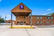 Knights Inn New Florence logo