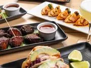 Gamehaus New York - Sports Bar, Beer Hall, Food & Games logo
