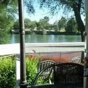 Lakehouse Bar & Grill image 2