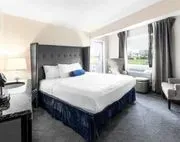 Aqua Blue Hotel image 2
