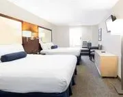 Aqua Blue Hotel image 3