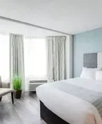 Sea Crest Beach Resort image 4