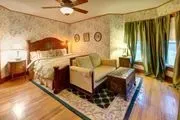 Margaretville Mountain Inn Bed & Breakfast logo