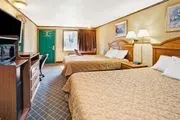 Knights Inn Sterling Heights image 3