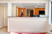 Knights Inn Sterling Heights image 4