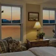 The Lake House At Ferry Point Inn image 2