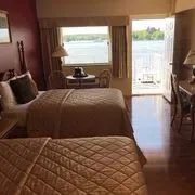 Riveredge Resort image 2