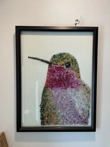 Humming bird out of jems