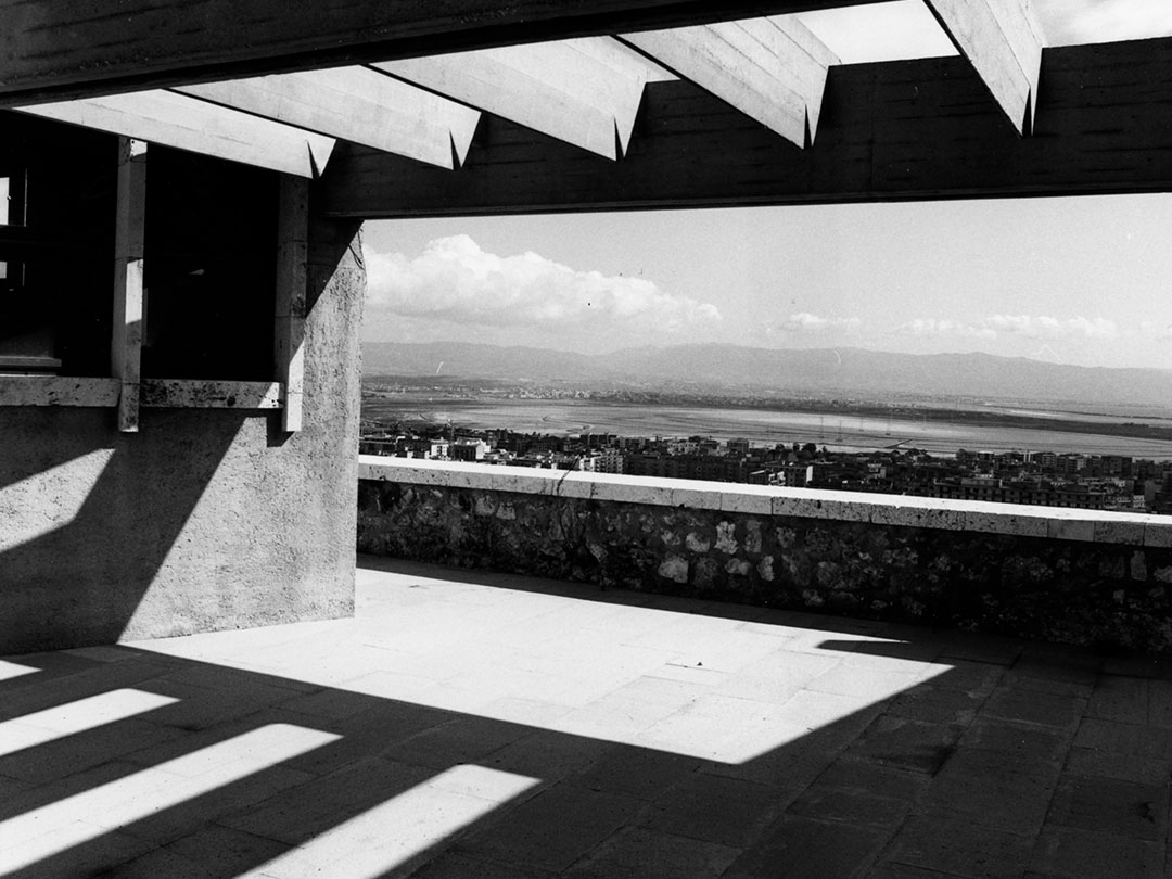 La terrazza che guarda il paesaggio orientale (Archivio Cecchini - anni ’70)