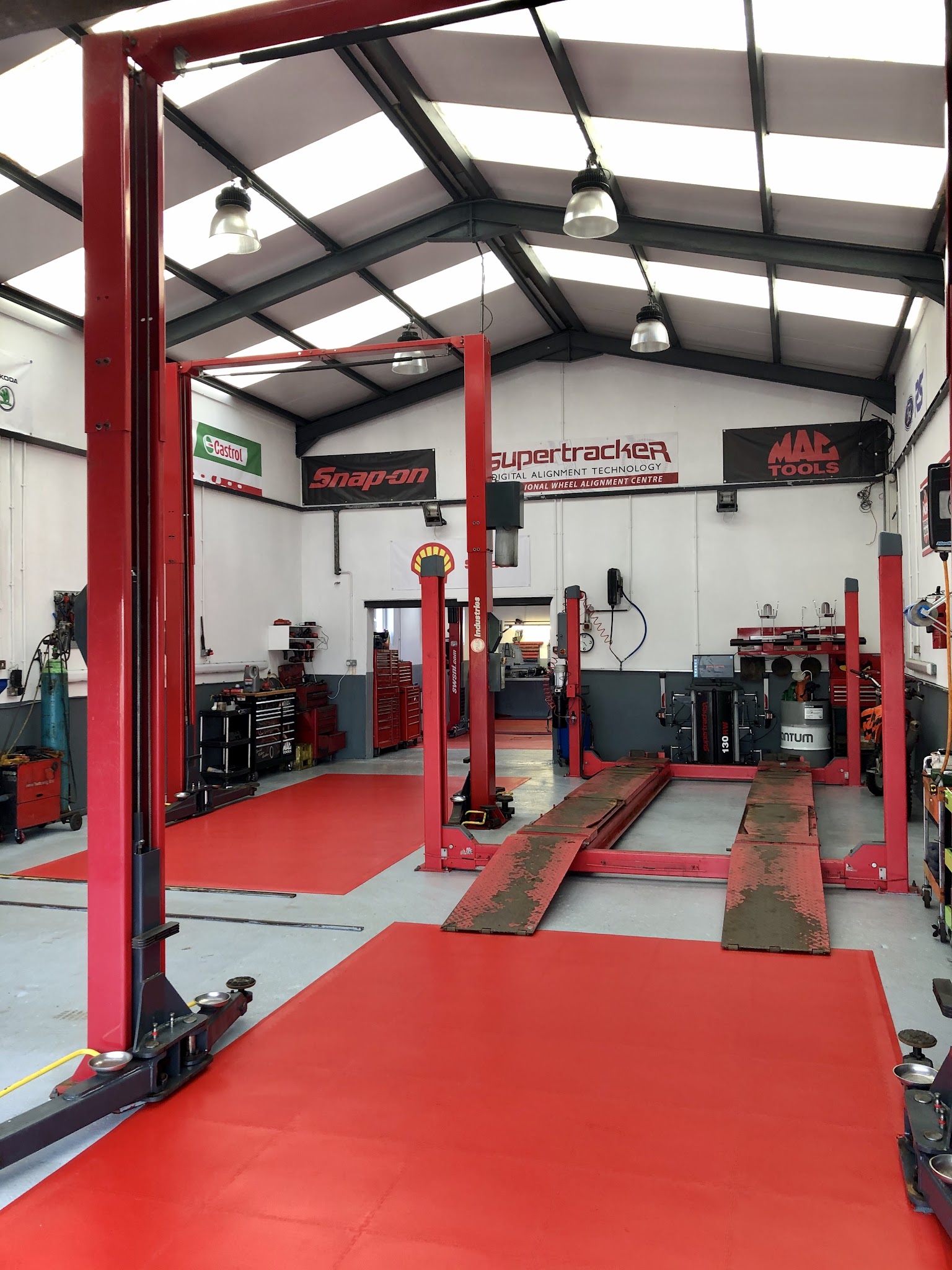 Crossey’s Garage