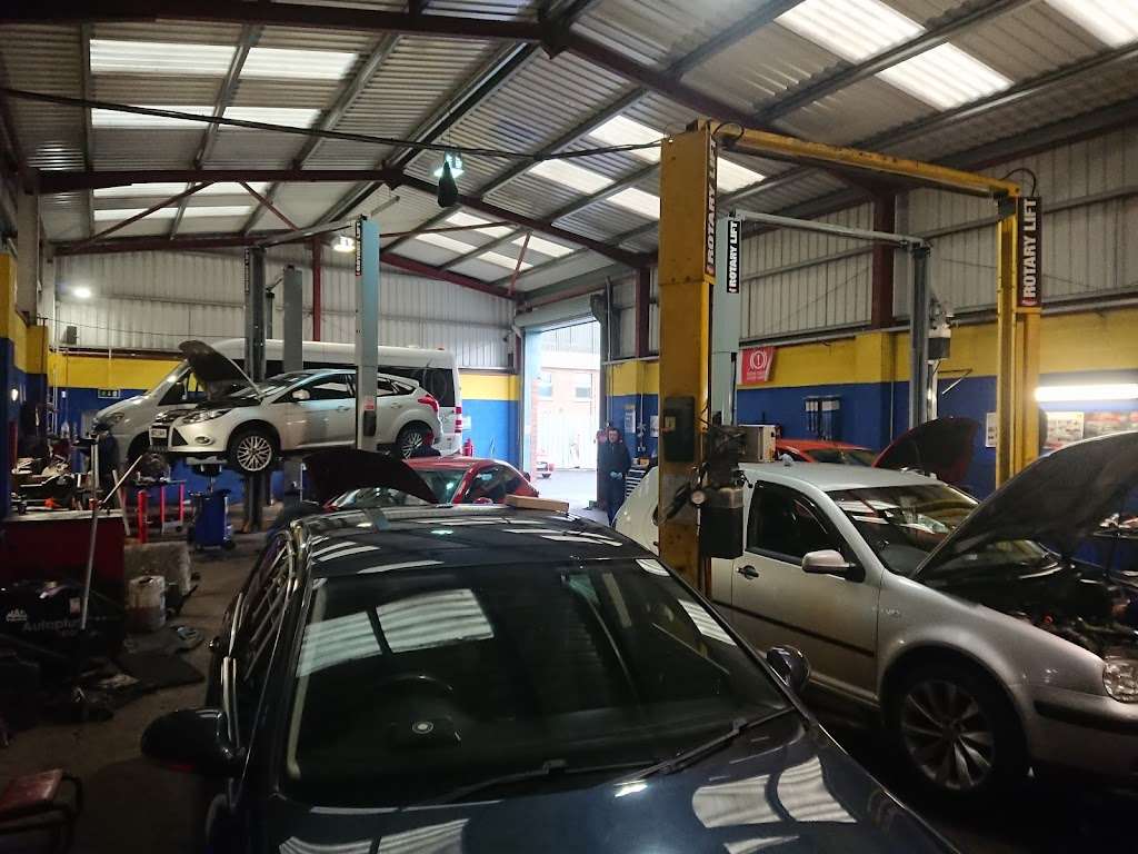 A One Autos