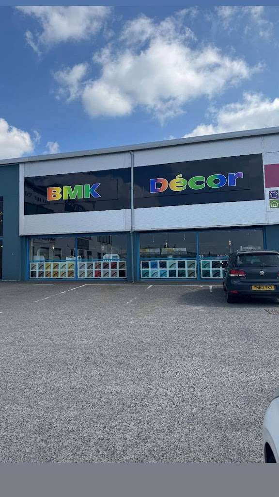 BMK Decor