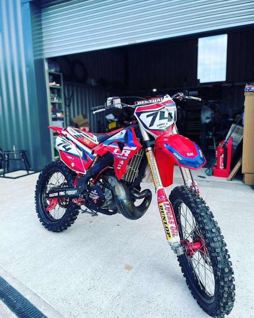 McCauley Moto