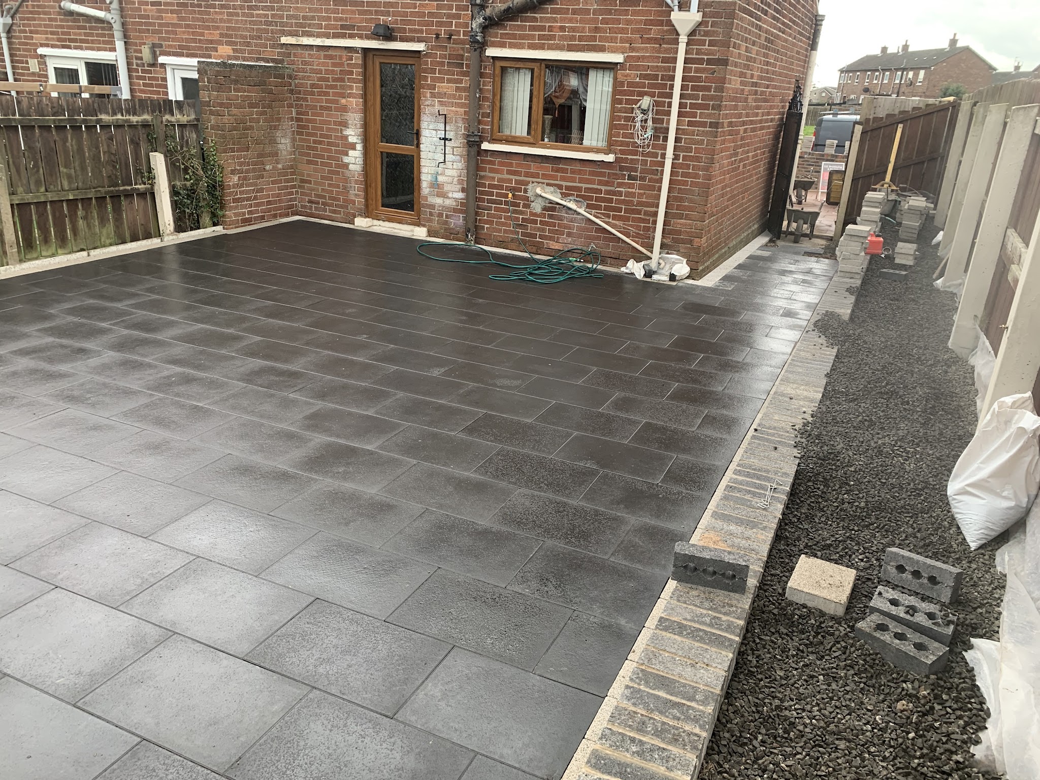 SE Bricklaying and Paving