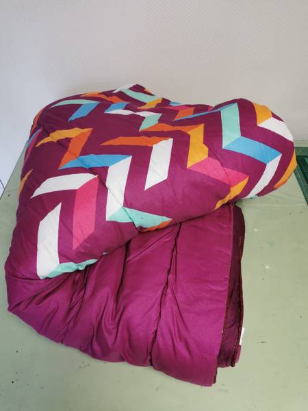 Couette épaisse polyester 220x240 – Chez bibi · Lugos