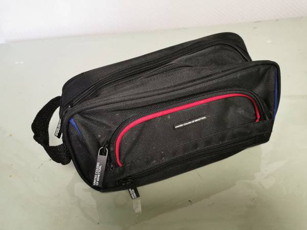 Trousse de toilette Benetton – Chez bibi · Lugos