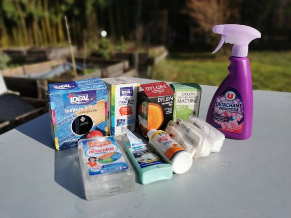 Produits textiles et teinture – Chez bibi · Lugos