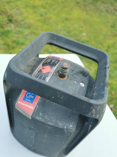 Bouteille propane Cube Butagaz 3/4 pleine – Chez bibi · Lugos