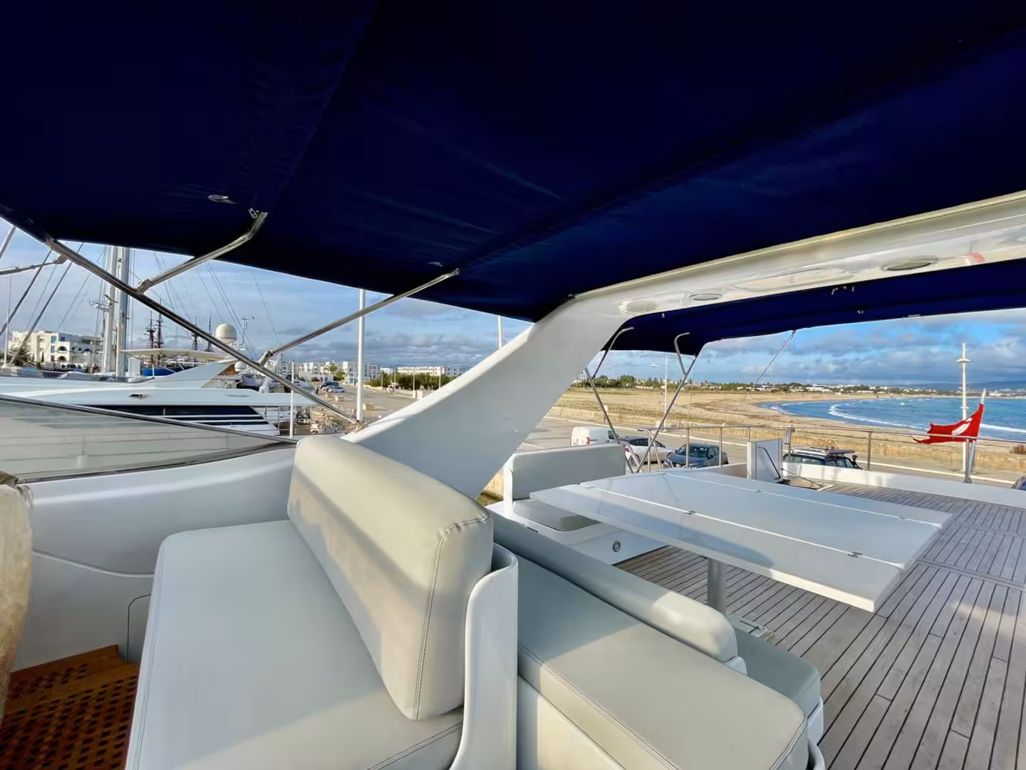 Yacht privatisé au port Petit déjeuner inclus - photos - Galerie 3