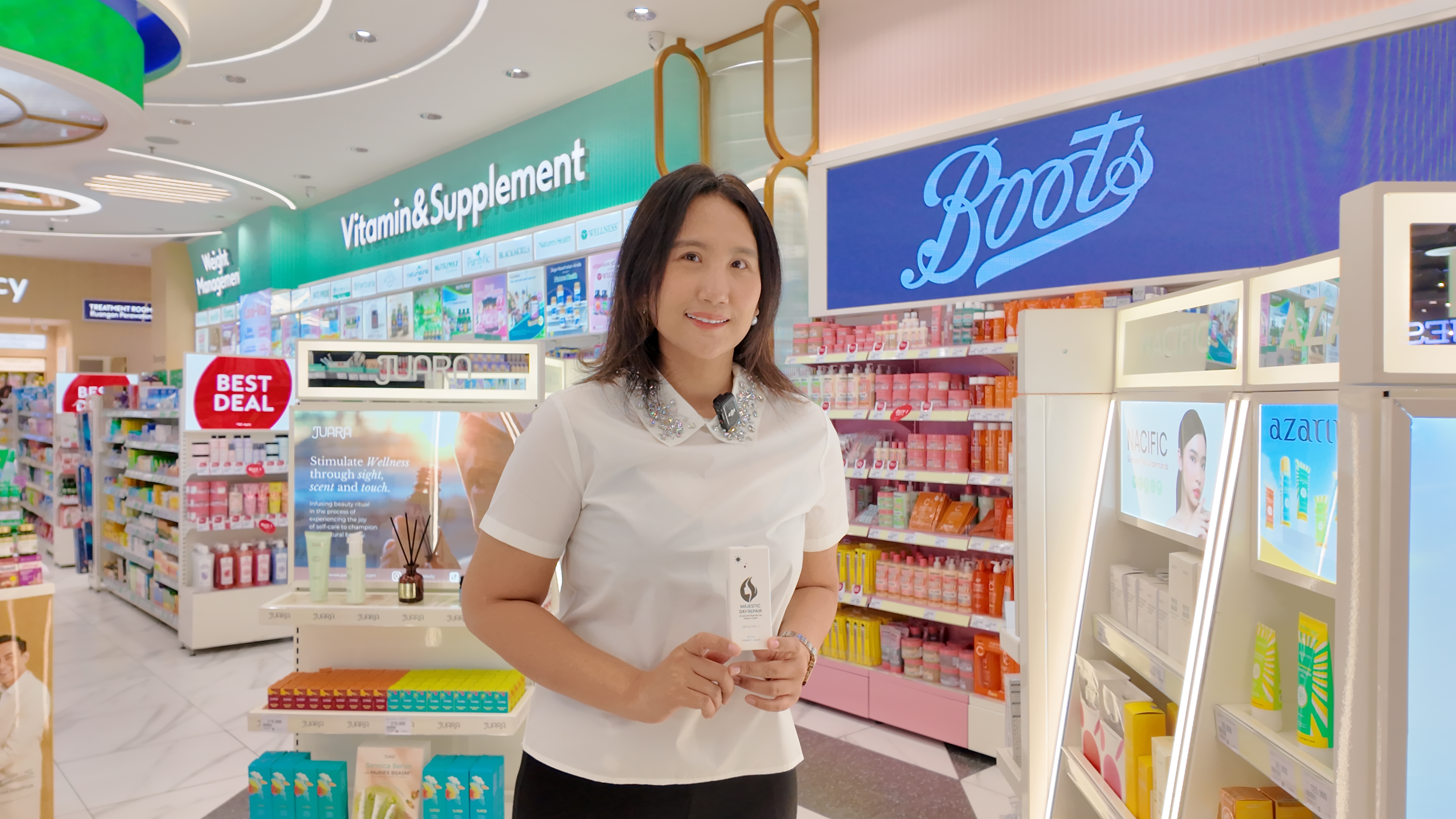 dr. Resty Putri, Dipl. CIBTAC, AAAM - Dokter Estetika Medik