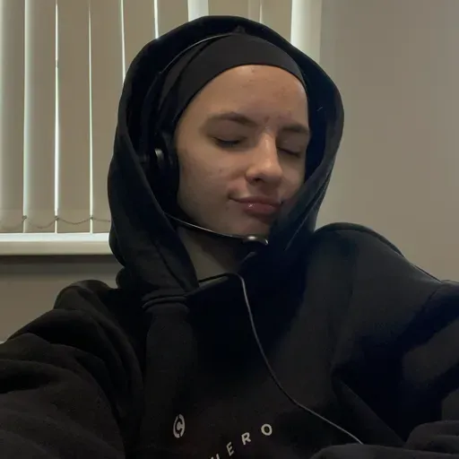 User Валерия   avatar