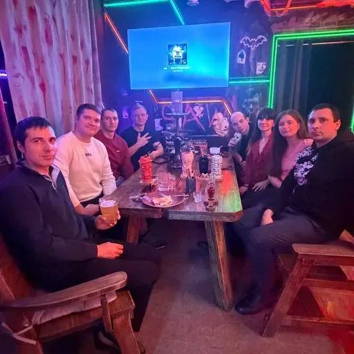 Общаться, гулять, новые знакомства  meeting main image