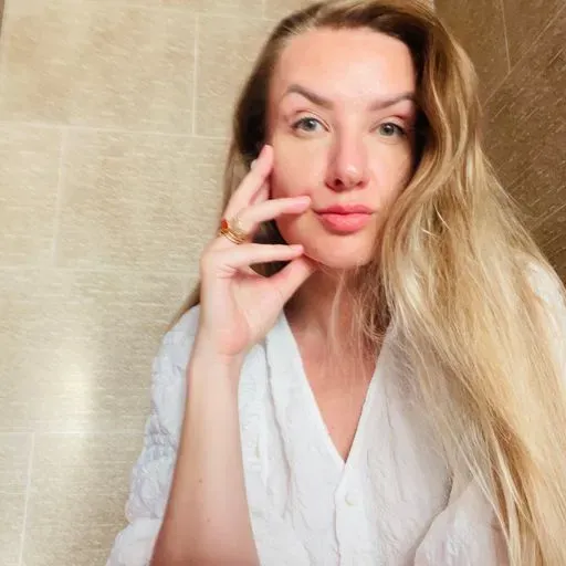 User Наталья  avatar