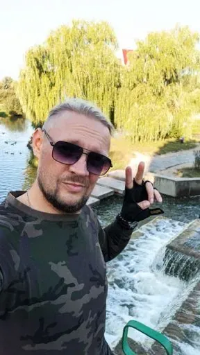 User 𝕬𝖗𝖙𝖚𝖗  avatar