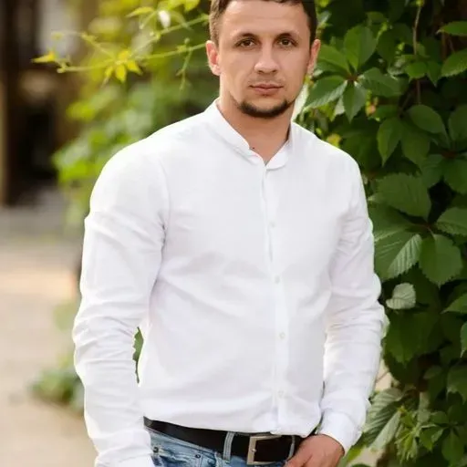 User Мырат  avatar