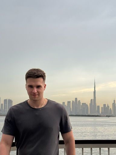 User Vitali  avatar