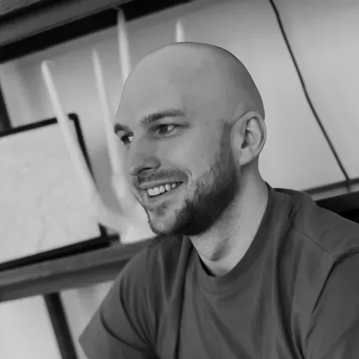 User Артем  Малиновский avatar
