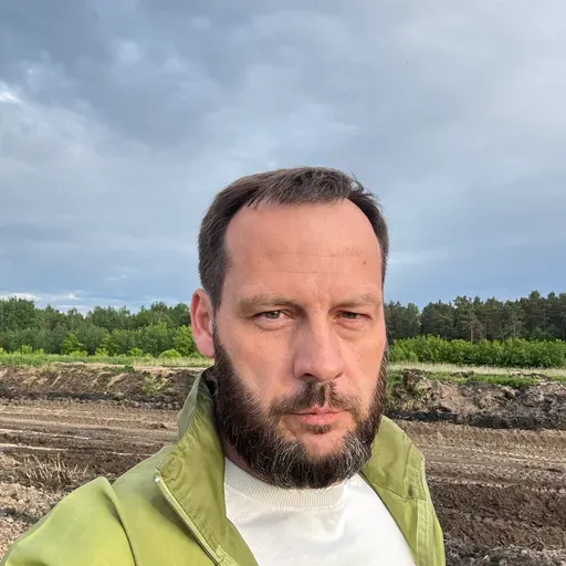 User Александр  avatar