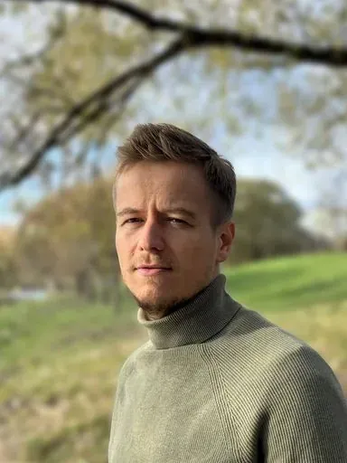 User Robert K avatar