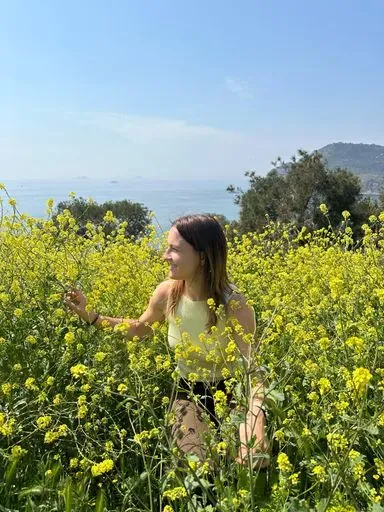 User Natalia  avatar