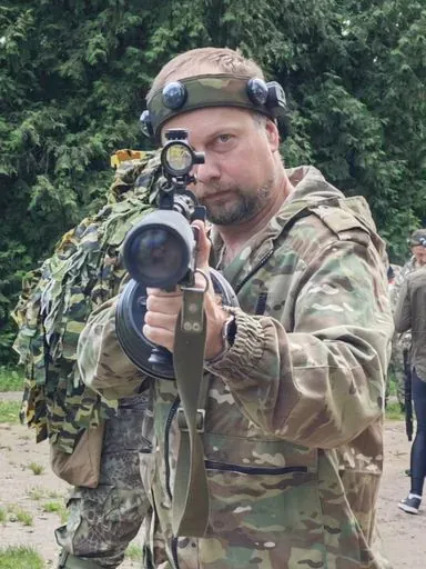 User Vitali  avatar