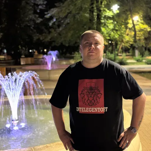 User Алексей  Александров avatar